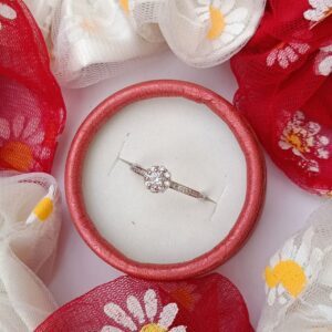 Silver-Vanessa-Anti-Tarnish-Solitaire-Ring-(Adjustable)