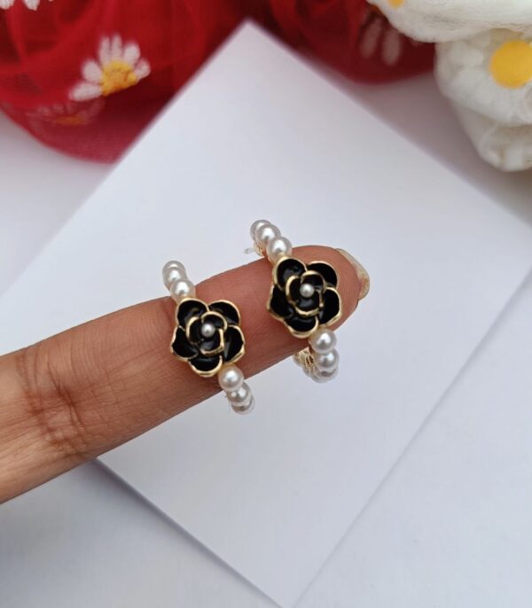 925-Silver-Tiny-Black-Flower-Hoops