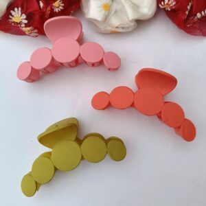 Dotted-Large-Matt-Claws