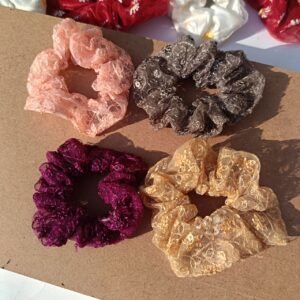 chikankari-Scrunchies