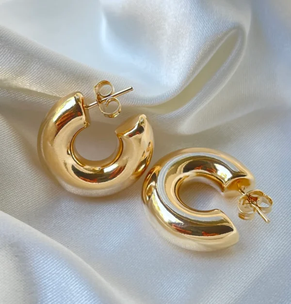 Chunky-Tube-Golden-Hoops