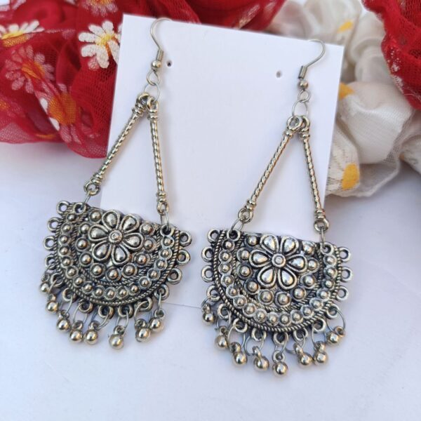 Ishika-Jhumki