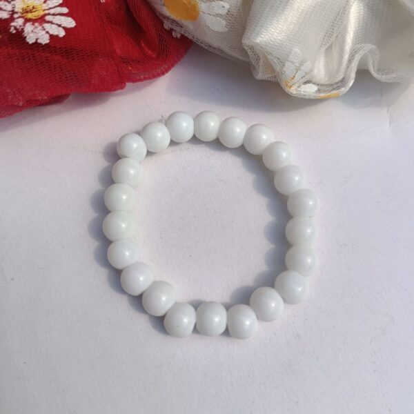White-Beaded-Bracelet