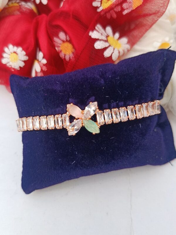 Fiona-Bracelet-(Adjustable)