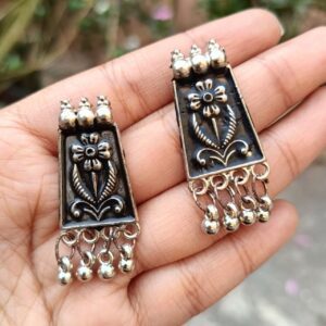Small-Meenakari-Black-Traditional-Studs