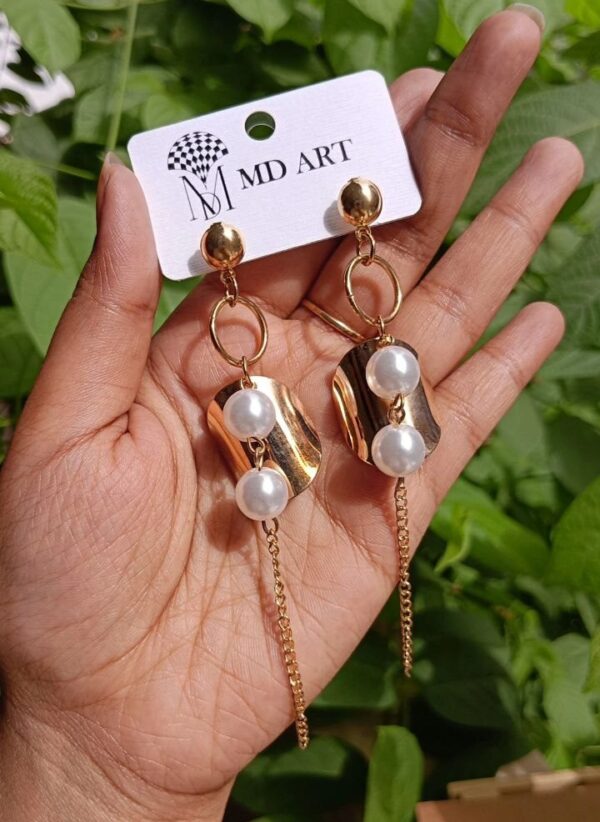 Golden-Tinzel-Elli-Earrings